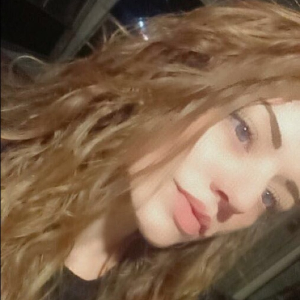 Meet your Posher, Savannah